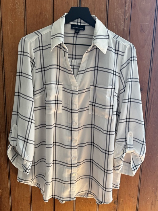 Fortune + Ivy Tops - Fortune + Ivy White and Black Plaid Lines Button-Down V neck soft Shirt Size XL